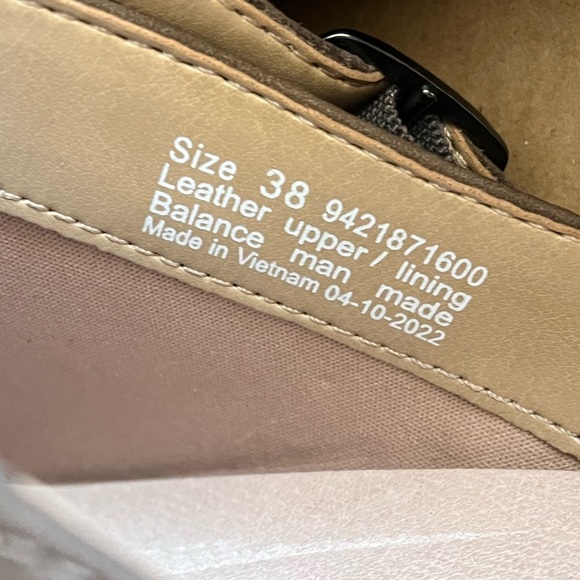 NIB Dansko Sz 38 Berry Burnished Nubuck Clogs - Picture 7 of 7